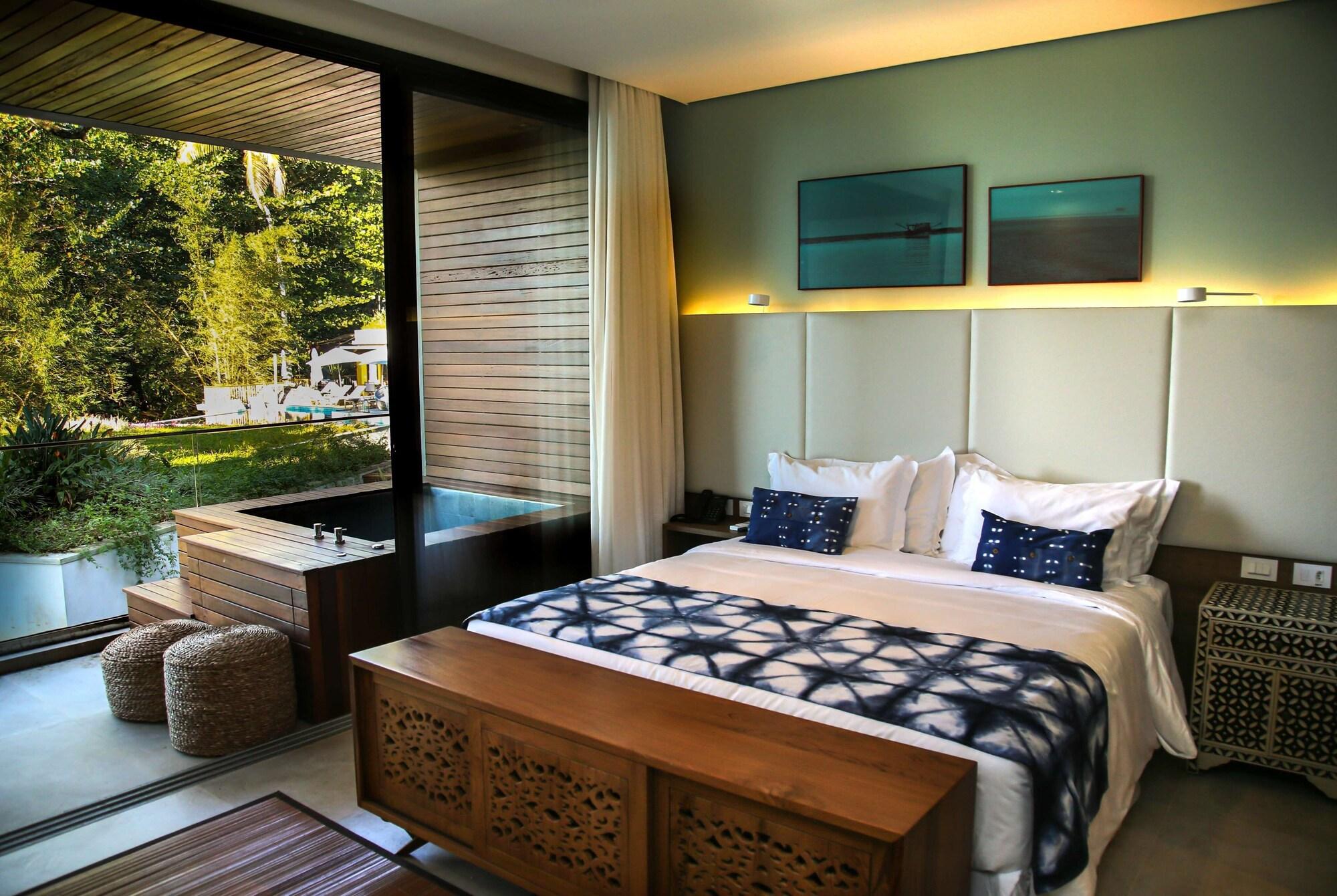 image-housing-carousel