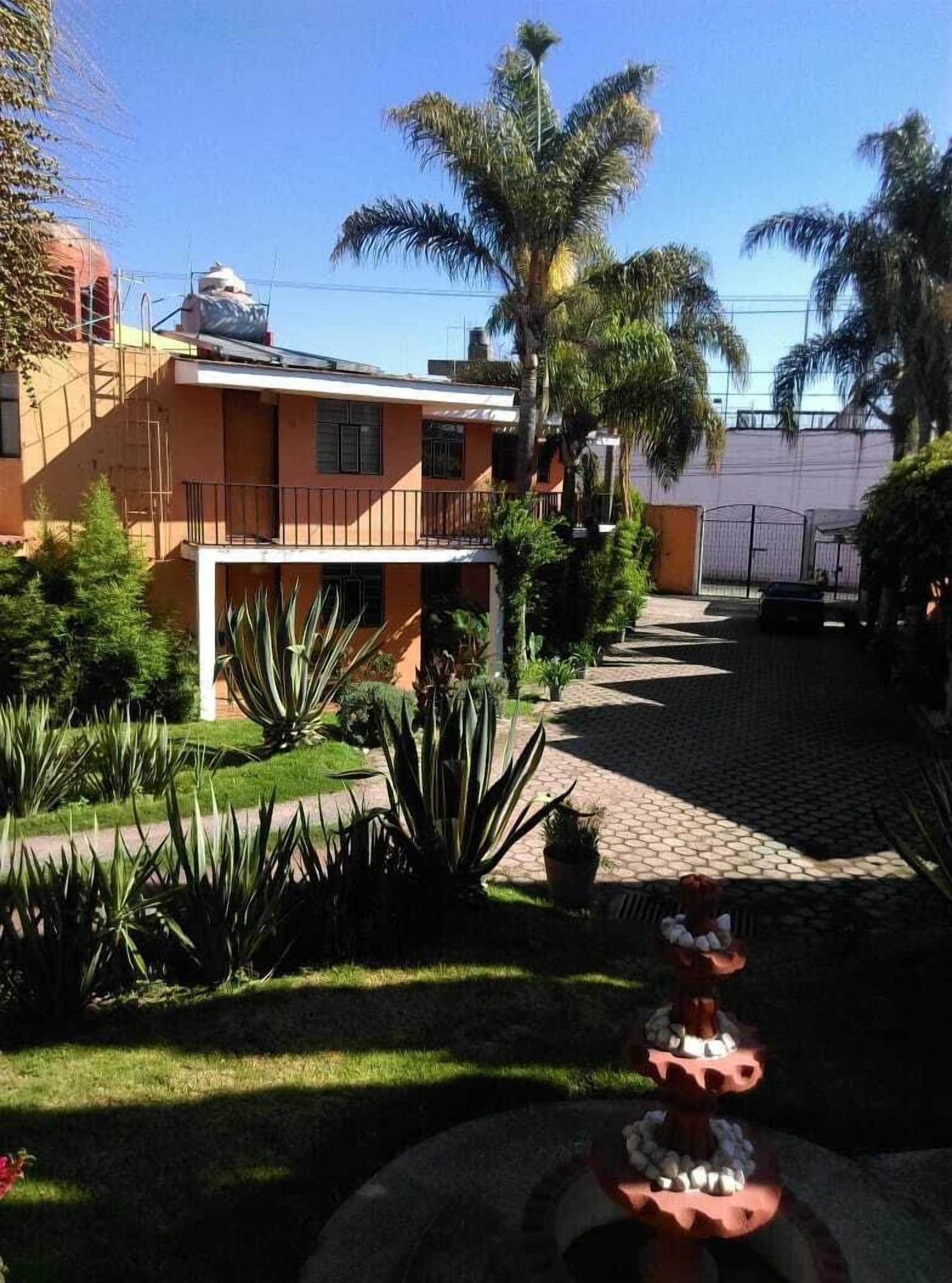 Villas Hotel Cholula 5
