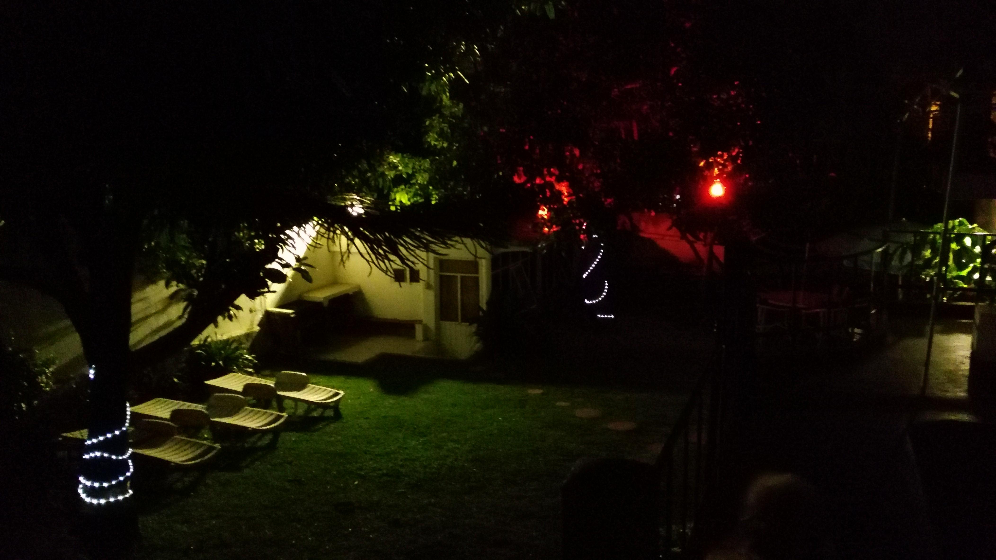 image-housing-carousel