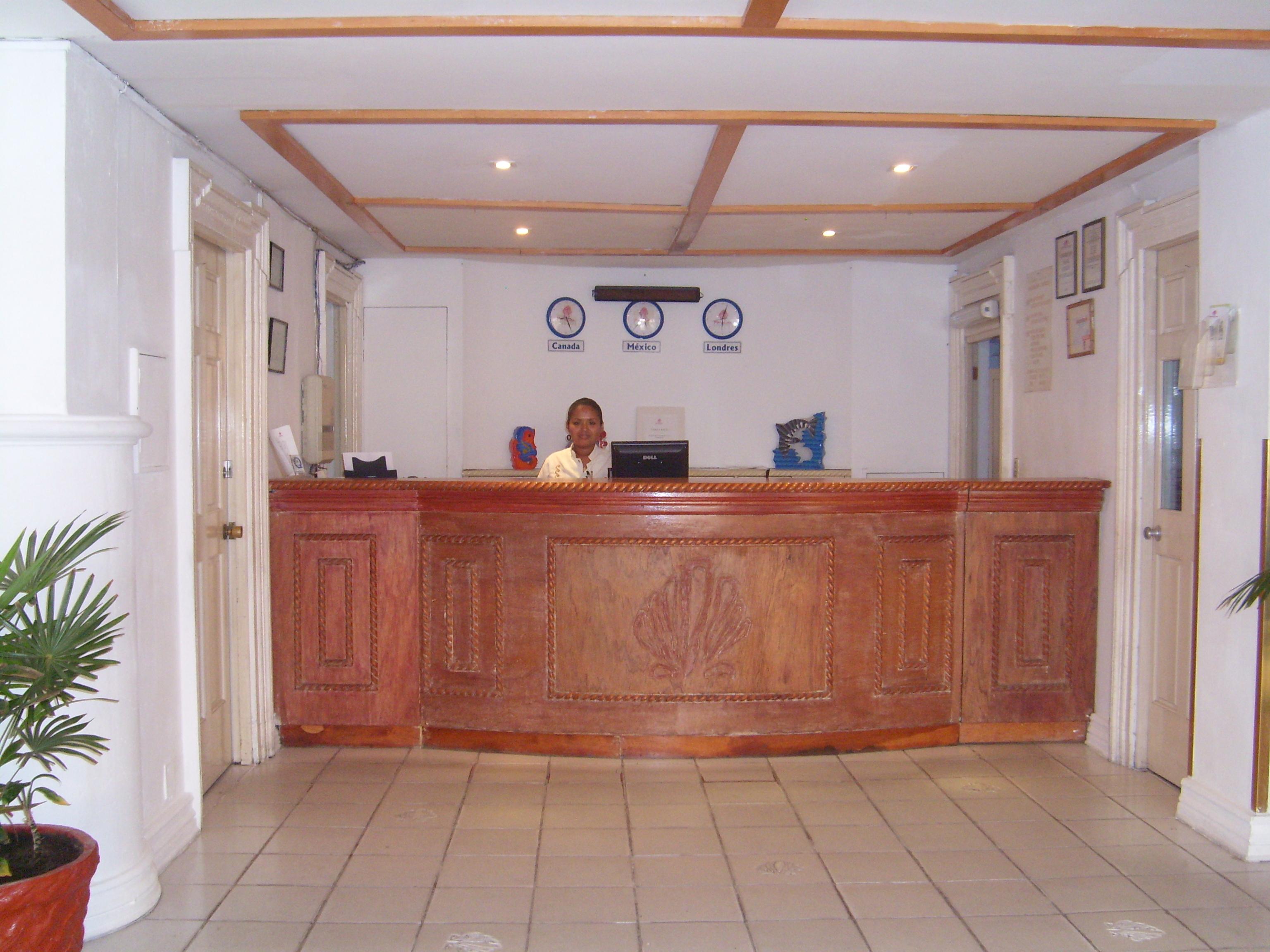image-housing-carousel