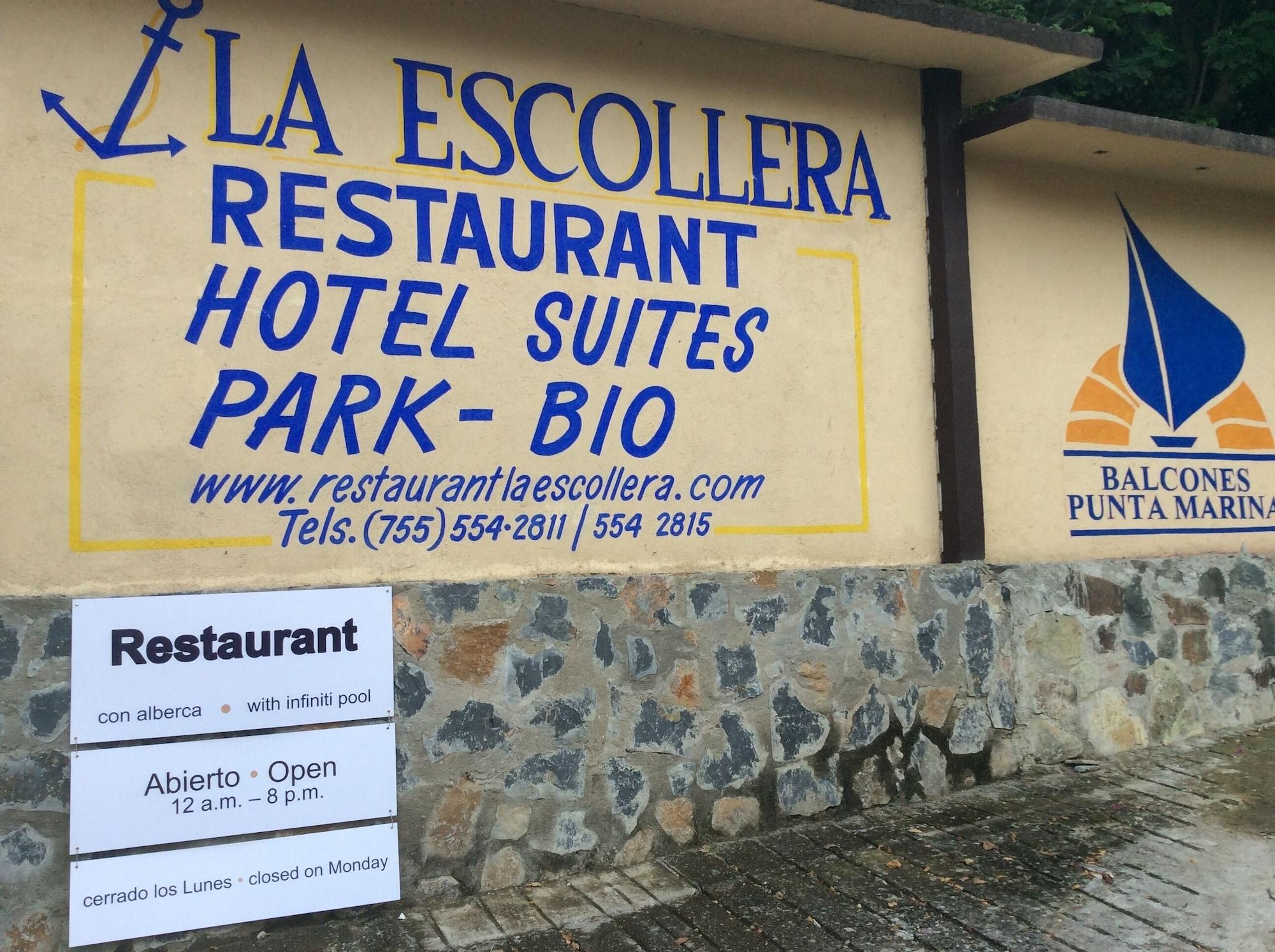 La Escollera Suites Adults Only 4
