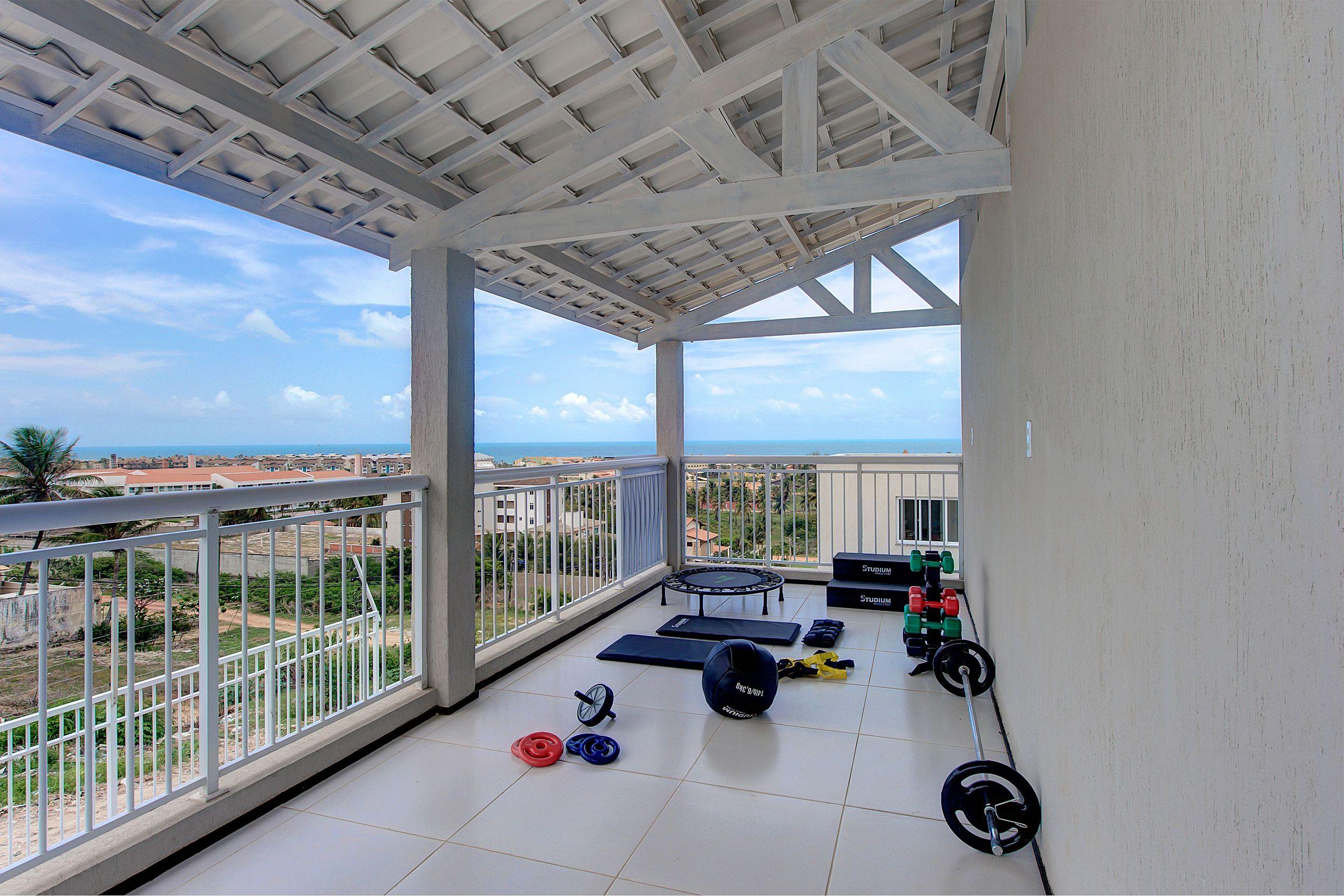 image-housing-carousel