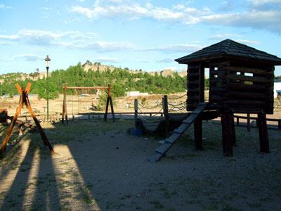 image-housing-carousel