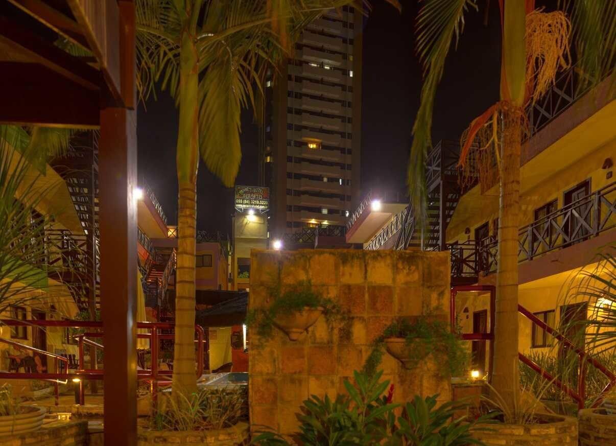 image-housing-carousel