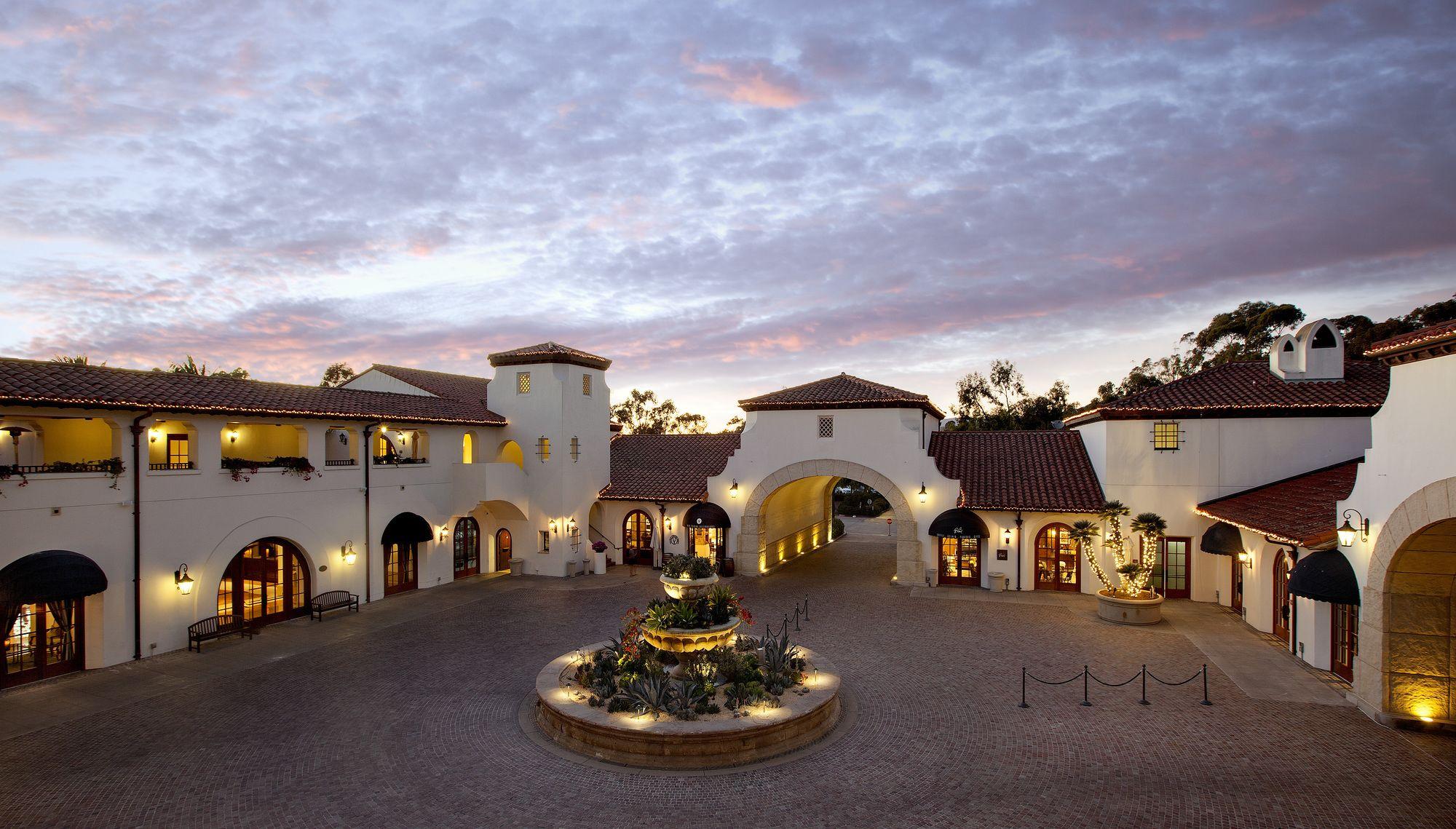 image-housing-carousel
