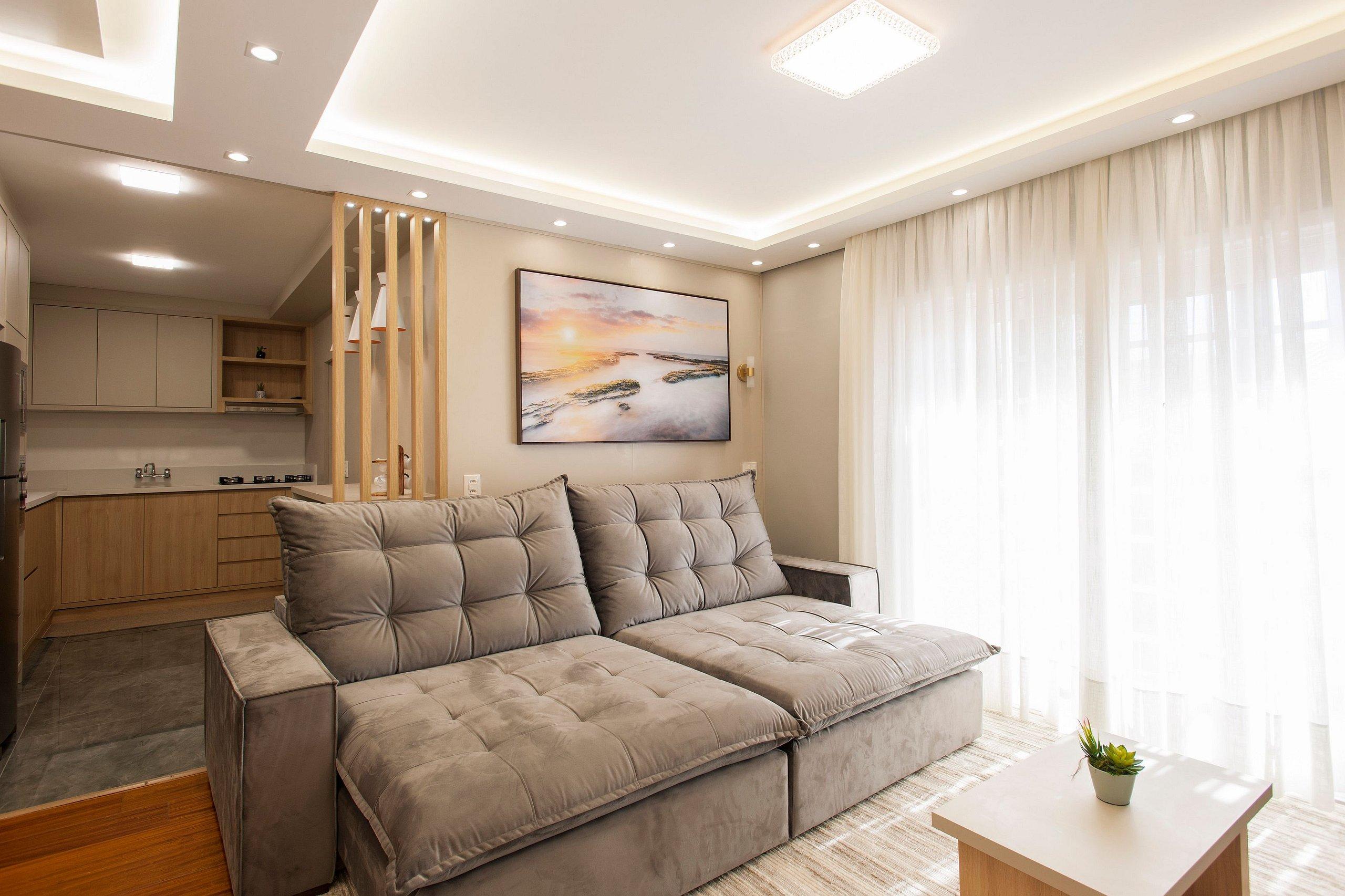 image-housing-carousel