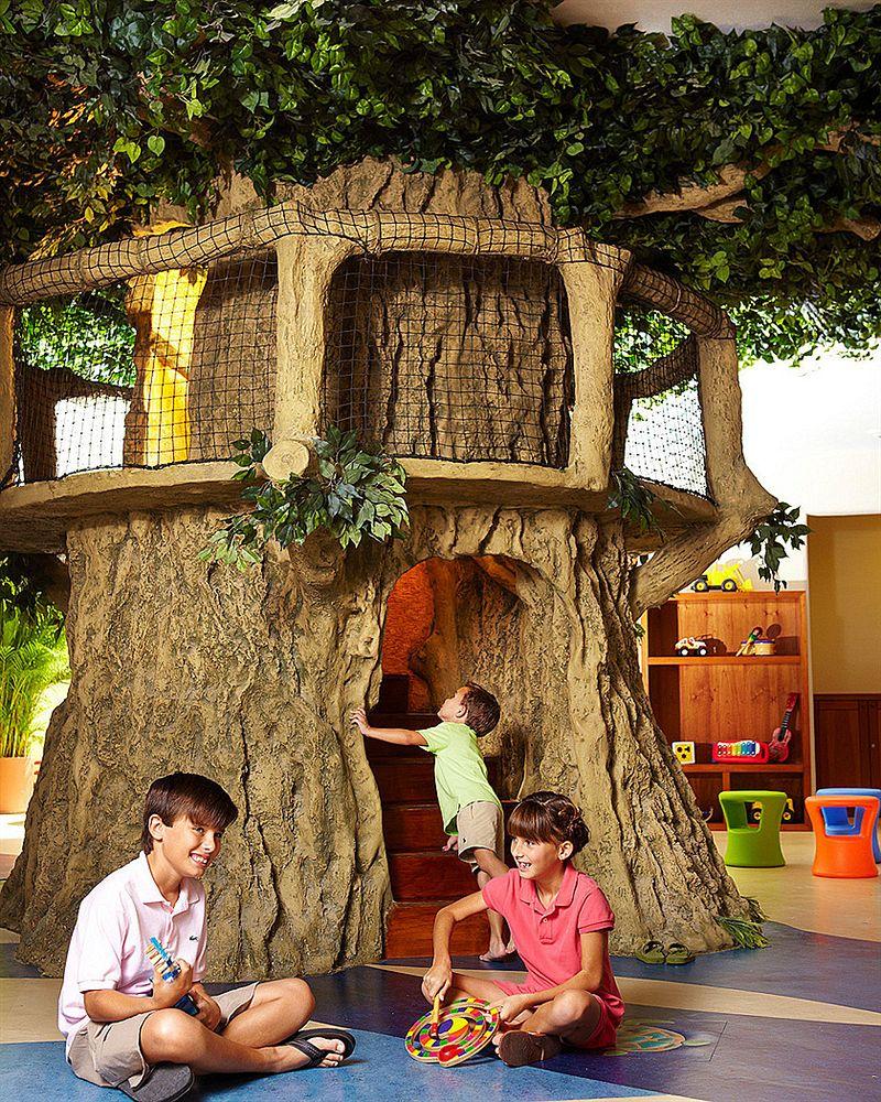 image-housing-carousel