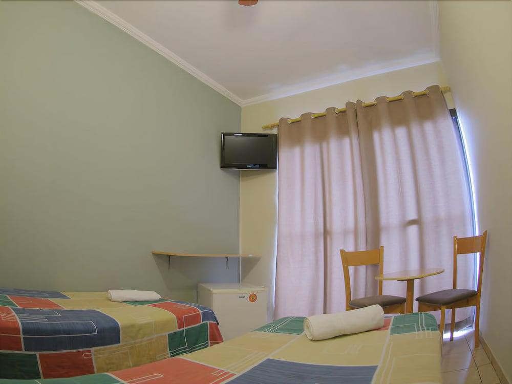 image-housing-carousel