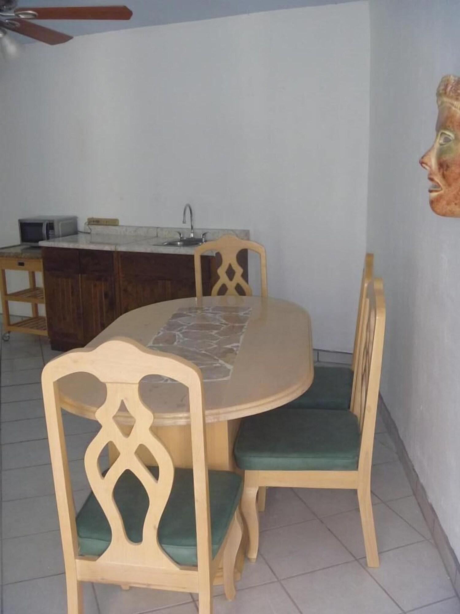 image-housing-carousel