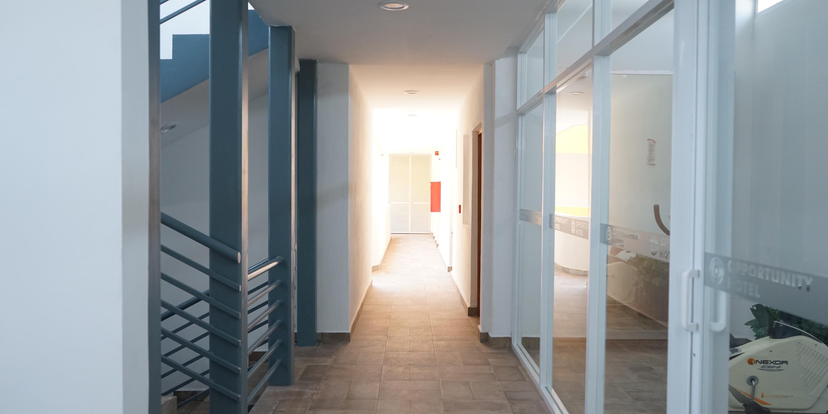 image-housing-carousel