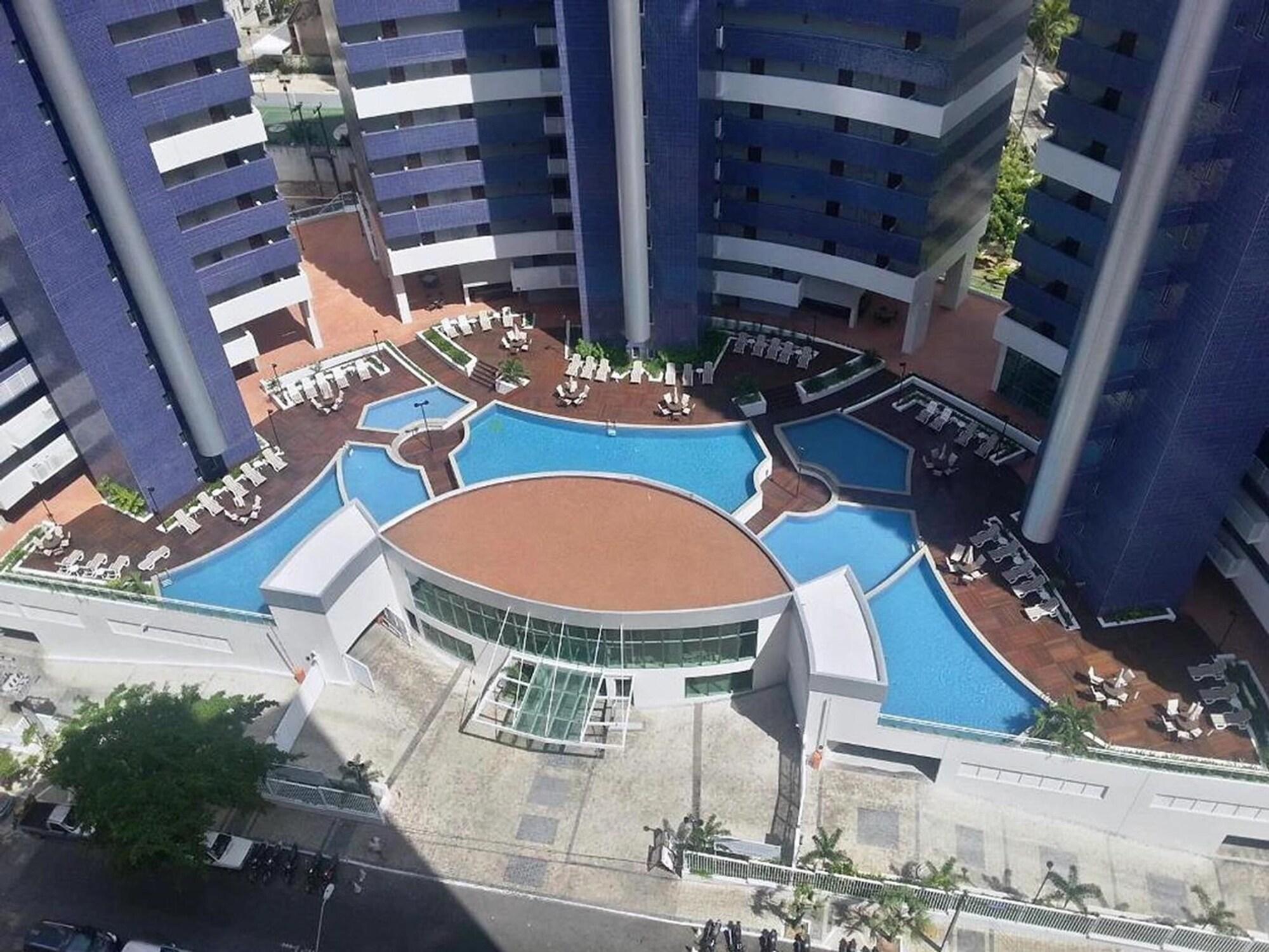 image-housing-carousel