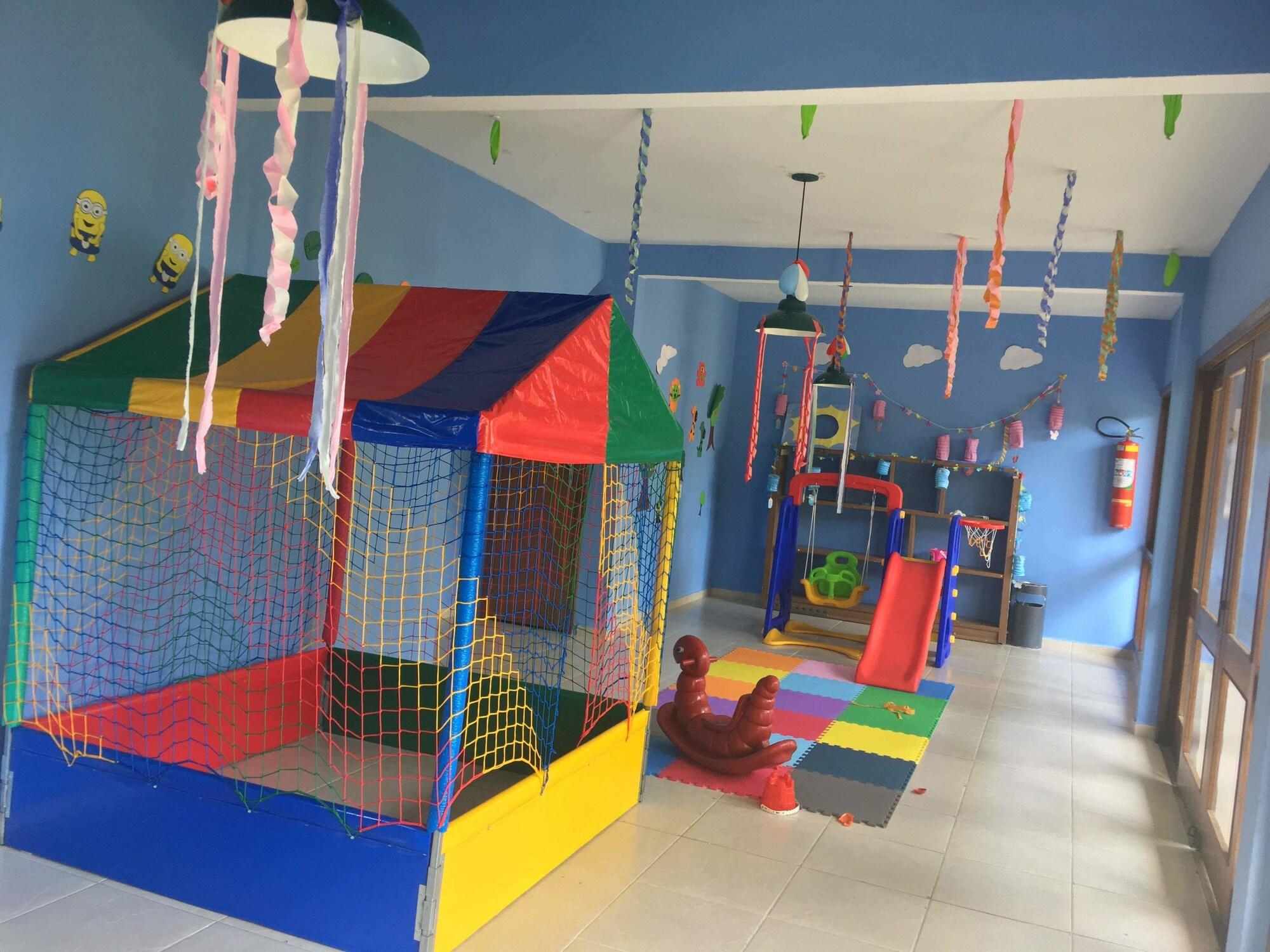 image-housing-carousel