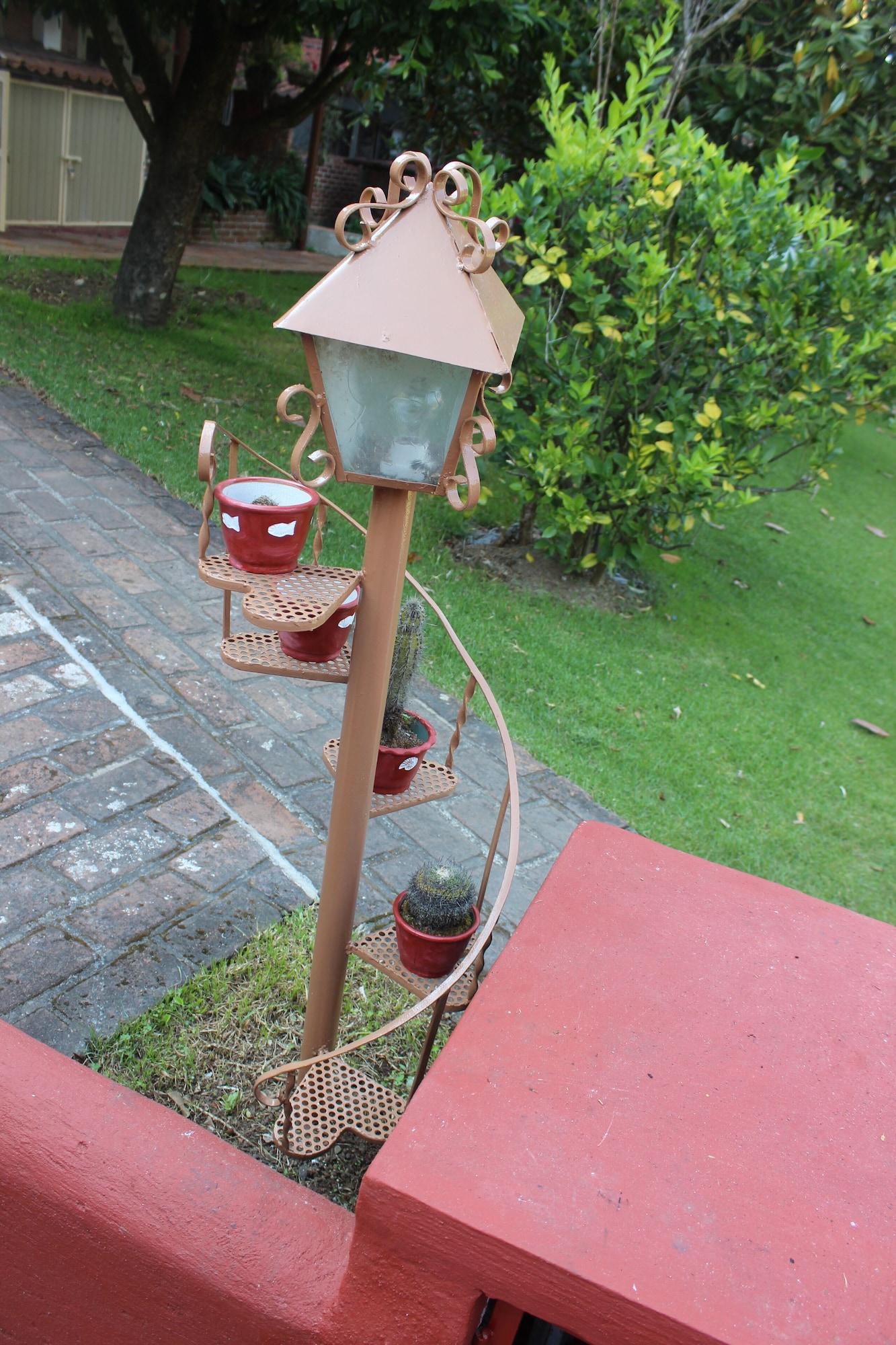 image-housing-carousel