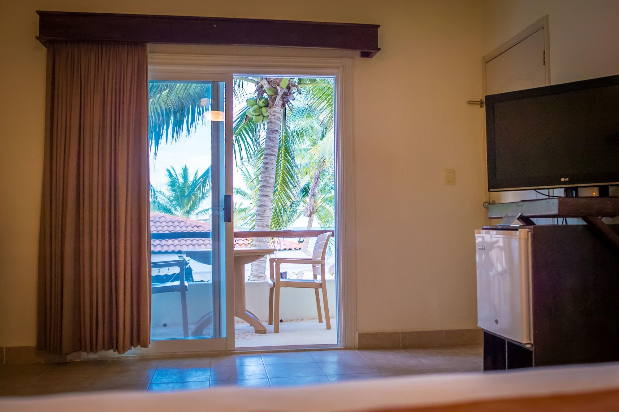 Habitación con Vista a la Alberca con Dos Camas Dobles