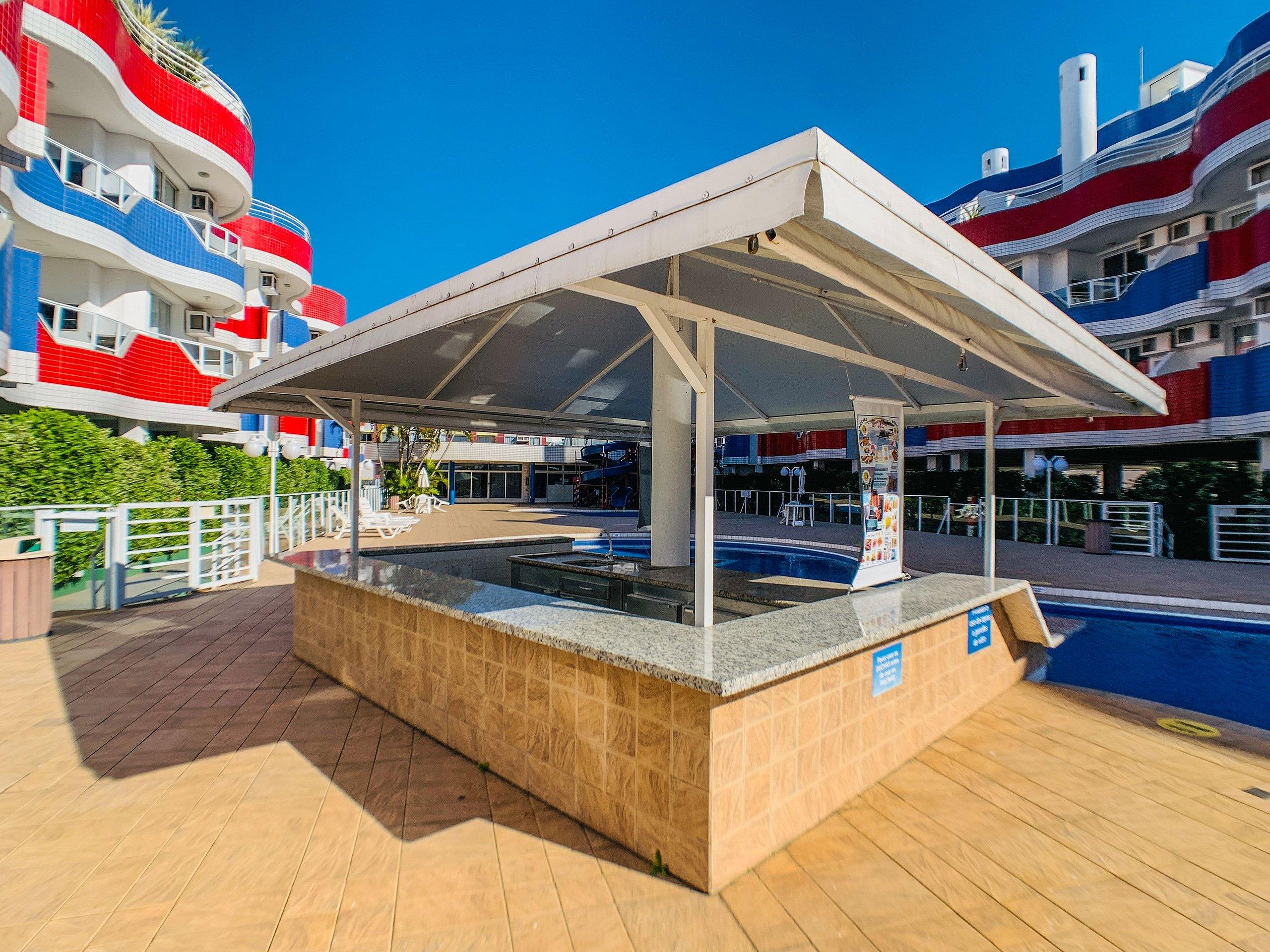 image-housing-carousel
