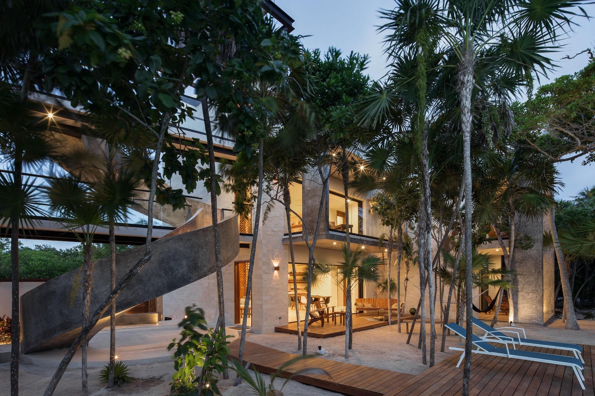 Departamento Deluxe, 2 habitaciones, patio, frente al mar