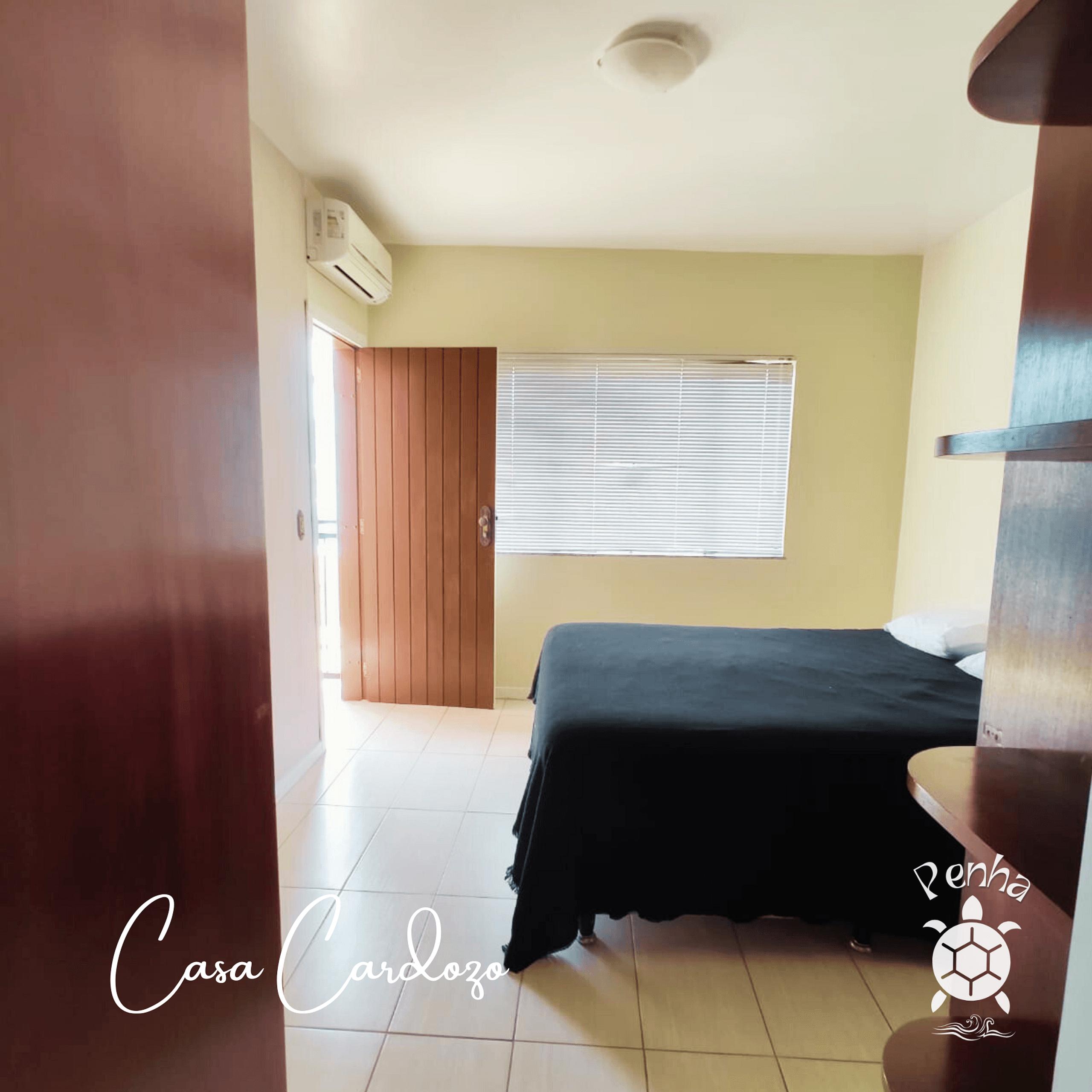 image-housing-carousel