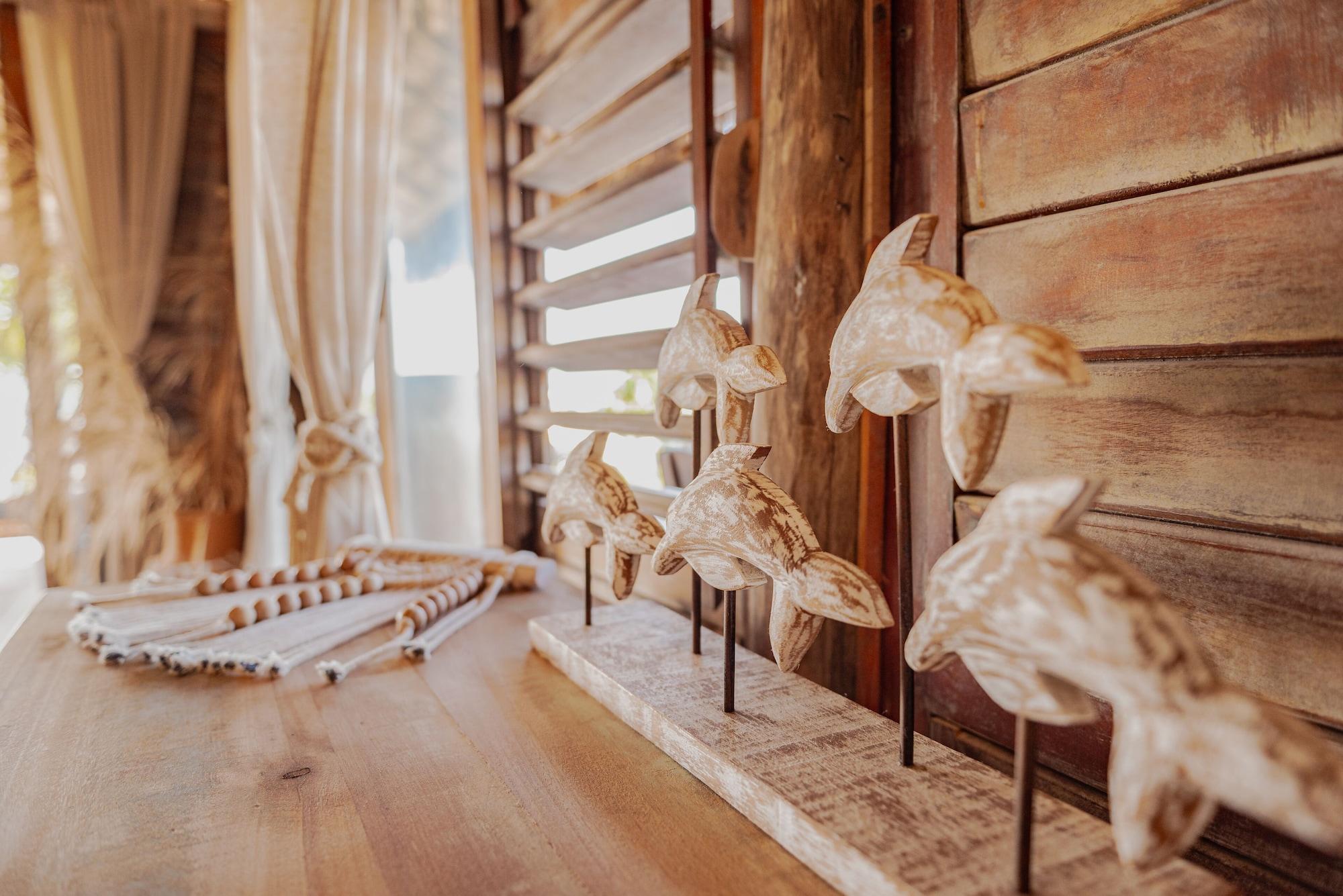 image-housing-carousel