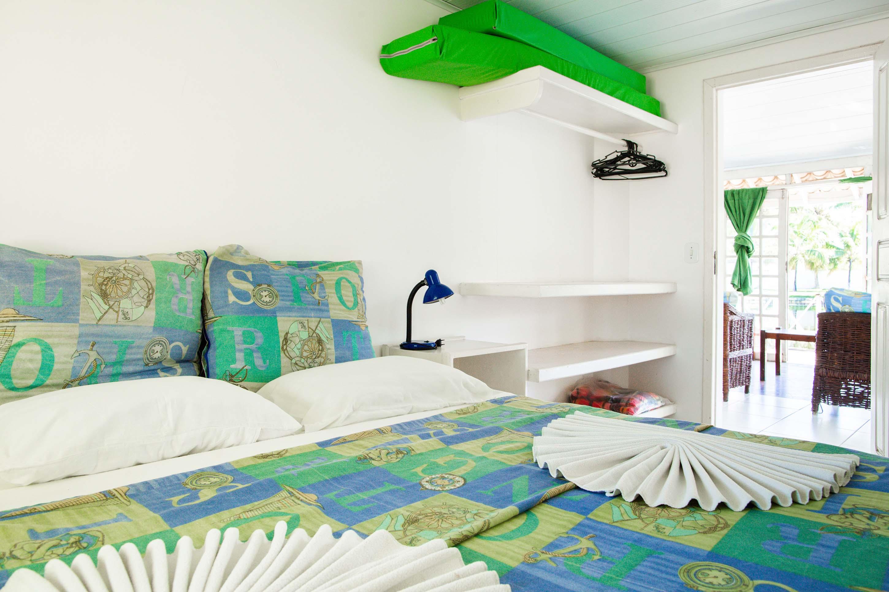 image-housing-carousel