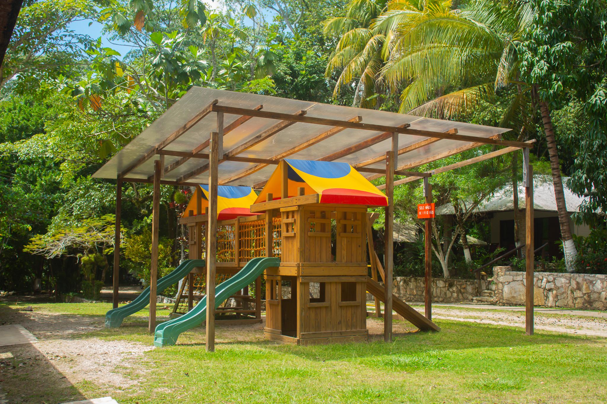 image-housing-carousel