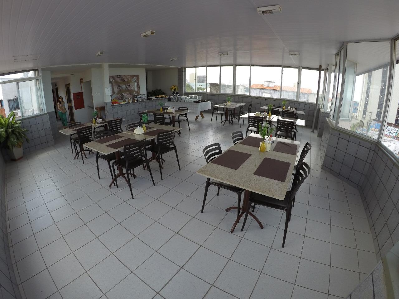 image-housing-carousel