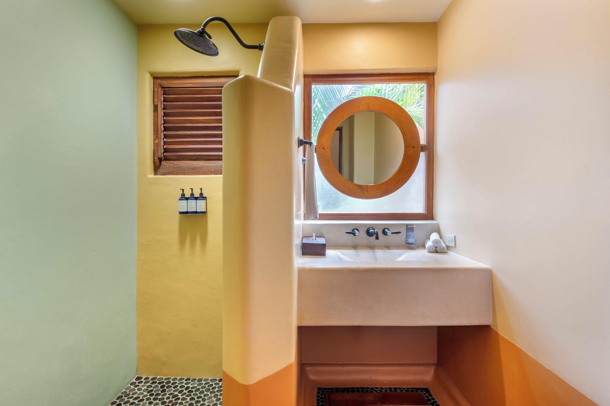 1 BEDROOM OCEAN VIEW KING WITH PLUNGE POOL