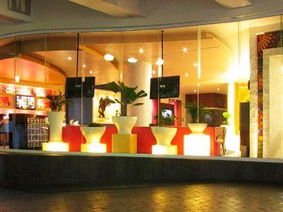 image-housing-carousel
