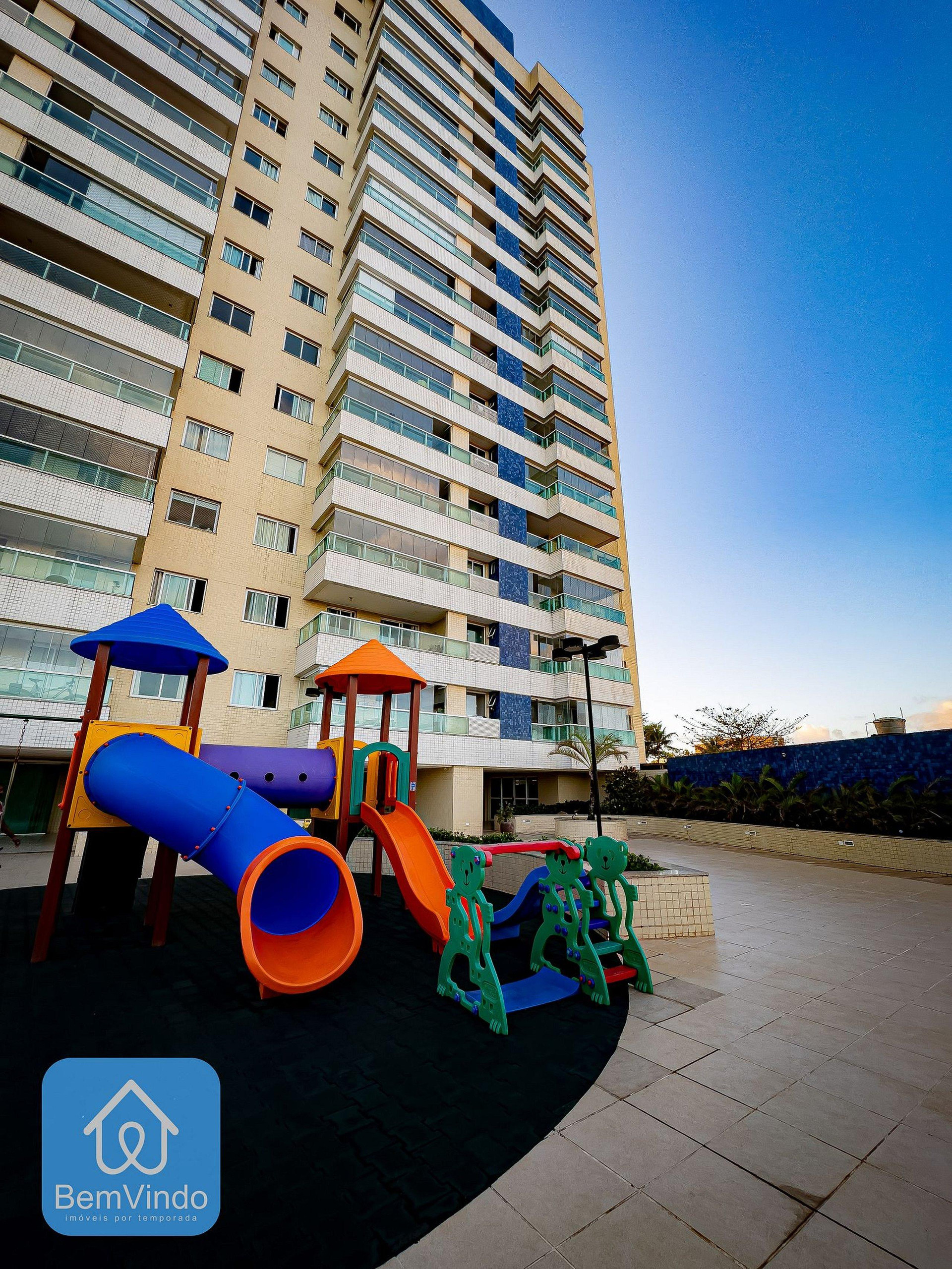 image-housing-carousel