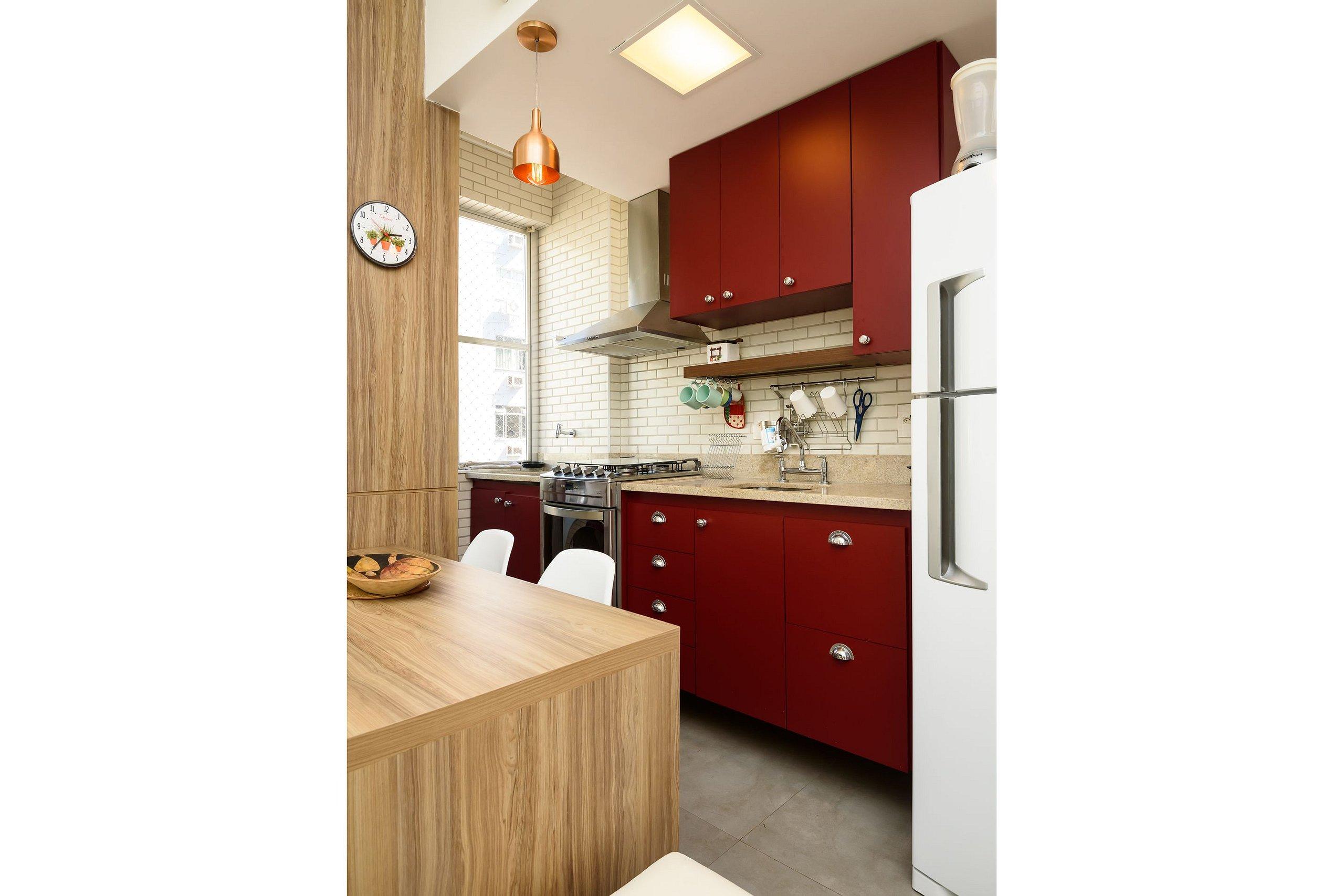 image-housing-carousel