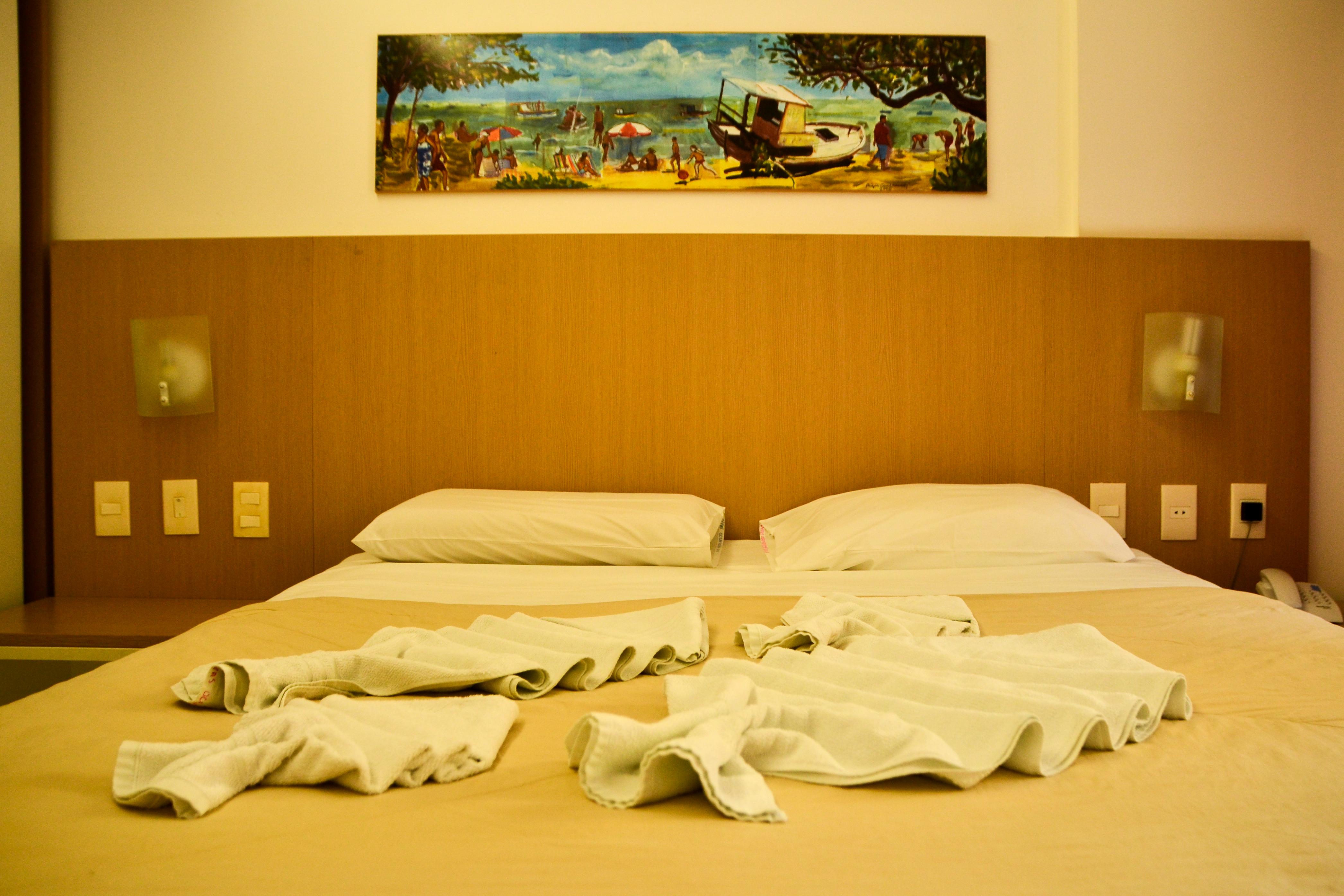 image-housing-carousel