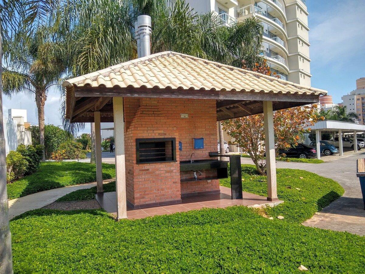 image-housing-carousel