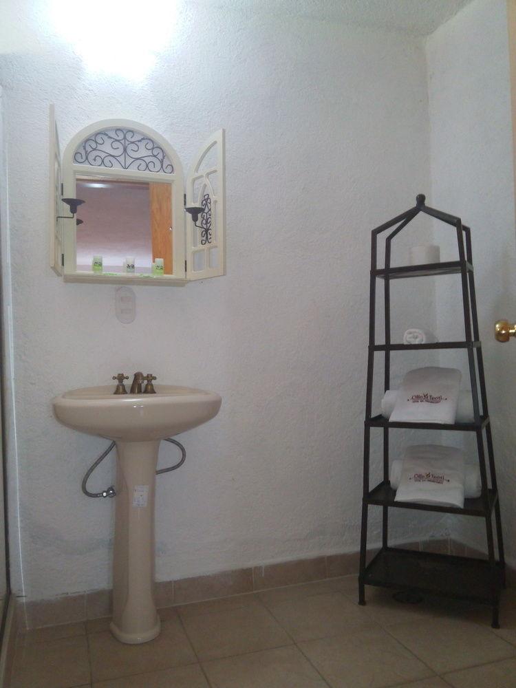 image-housing-carousel