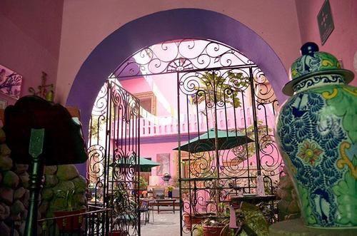 image-housing-carousel