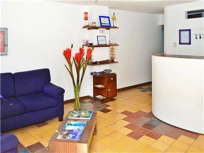 image-housing-carousel