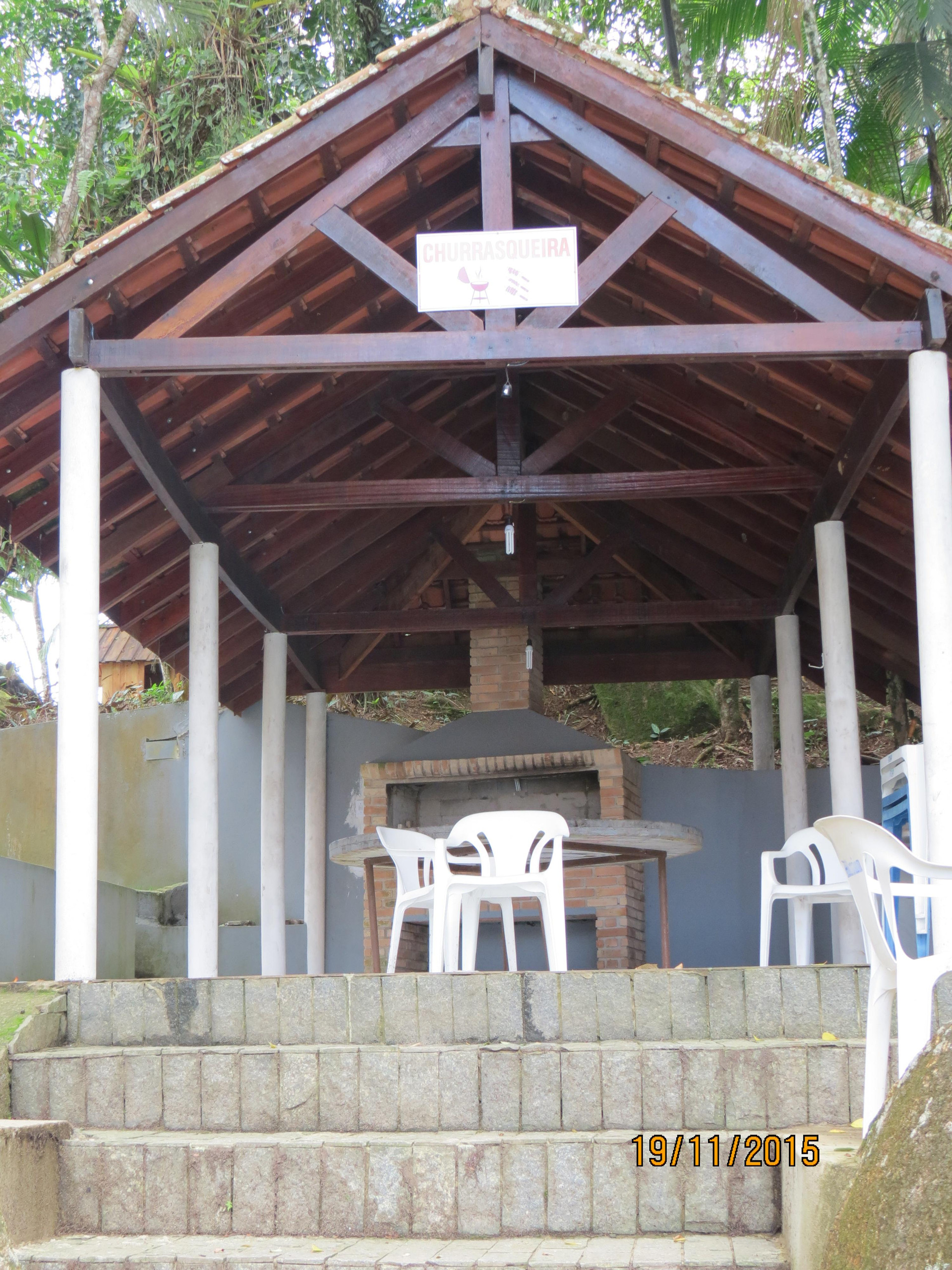 image-housing-carousel