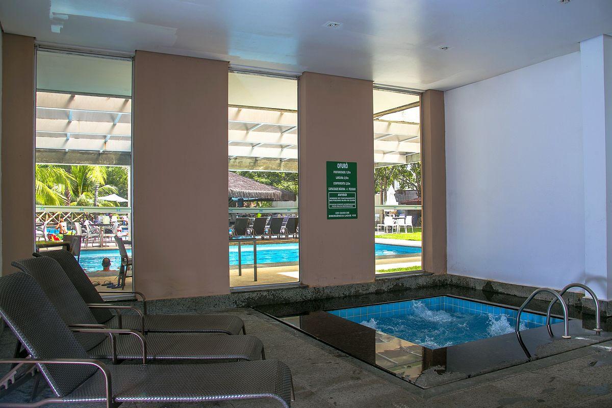 image-housing-carousel