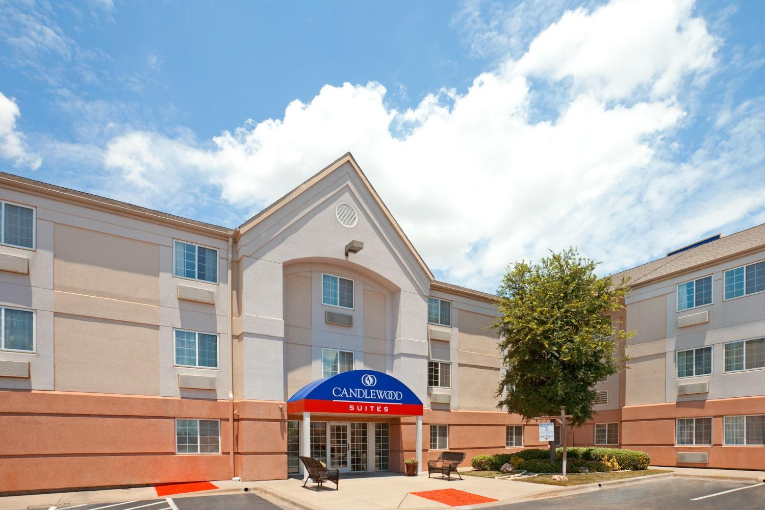 Sonesta Simply Suites Fort Worth Fossil Creek image