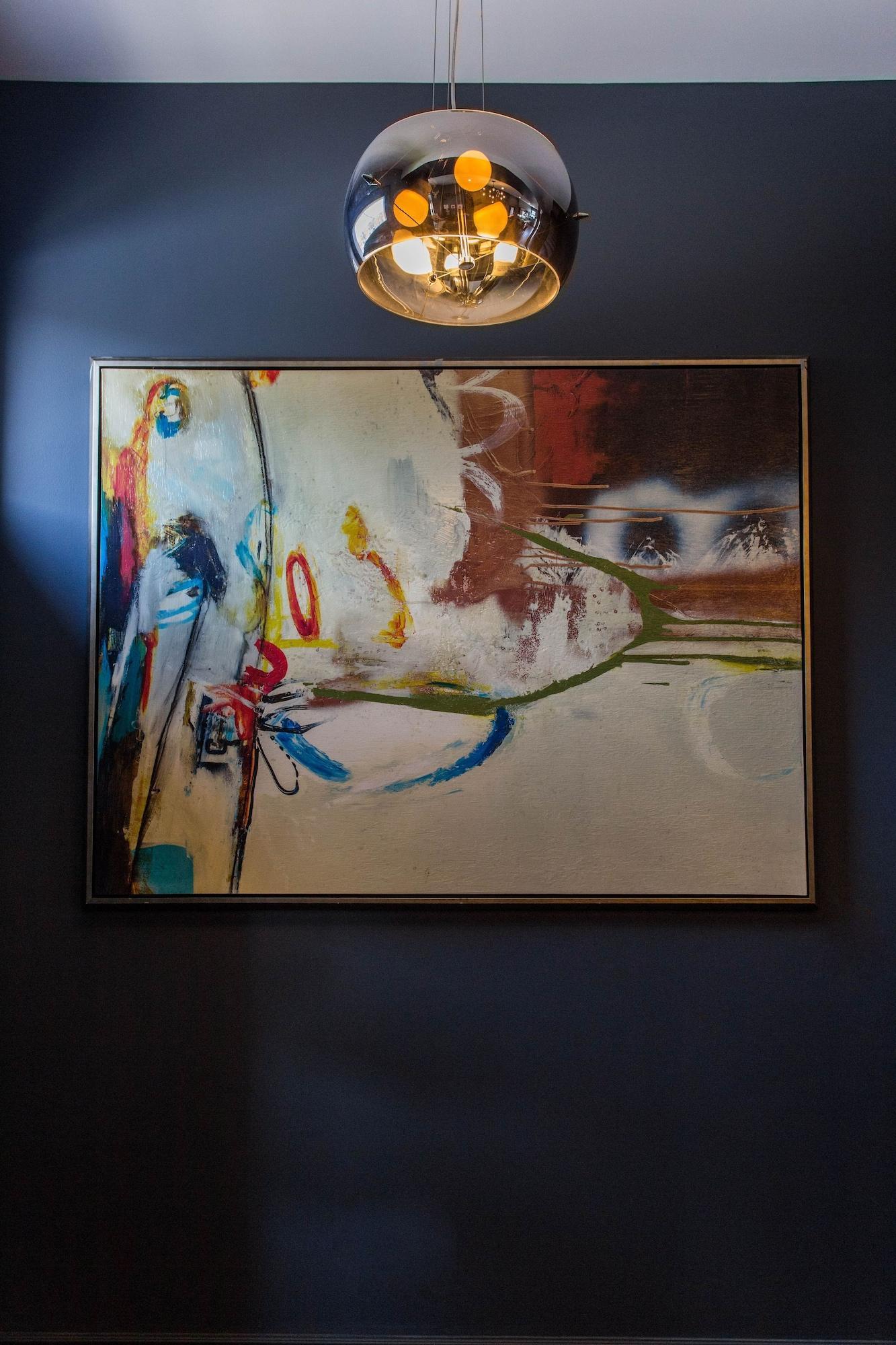 image-housing-carousel