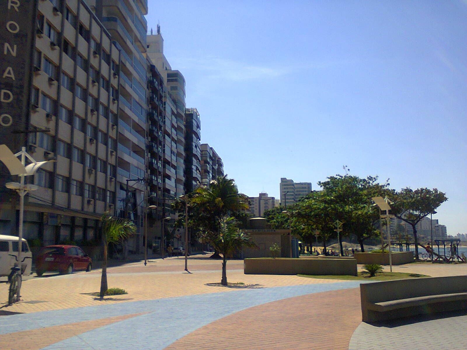 image-housing-carousel