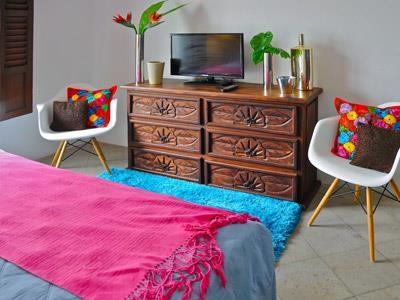 image-housing-carousel