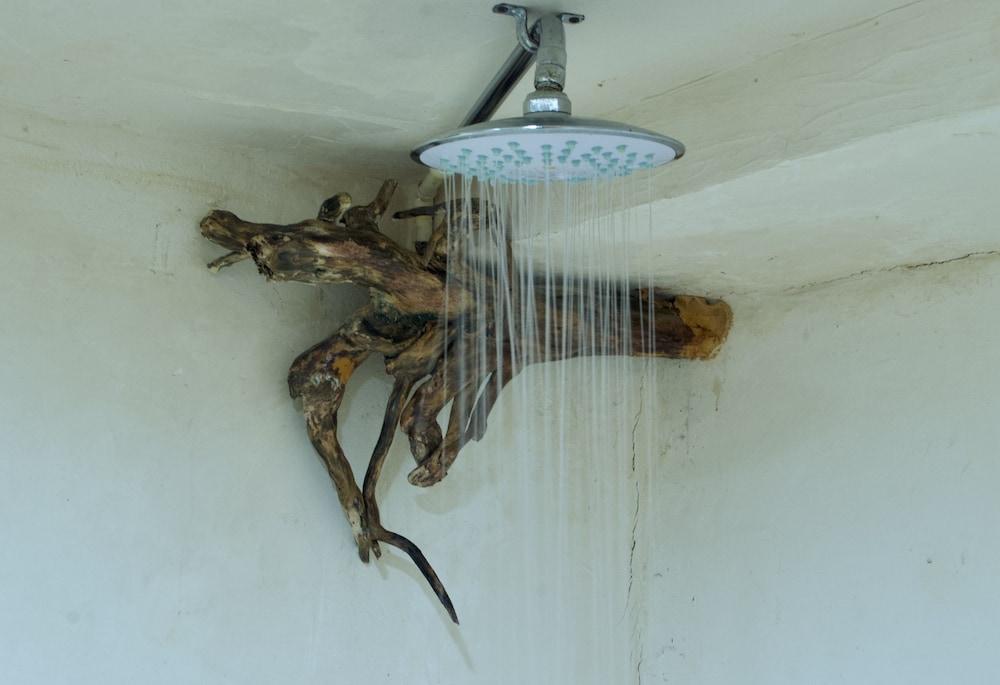 image-housing-carousel
