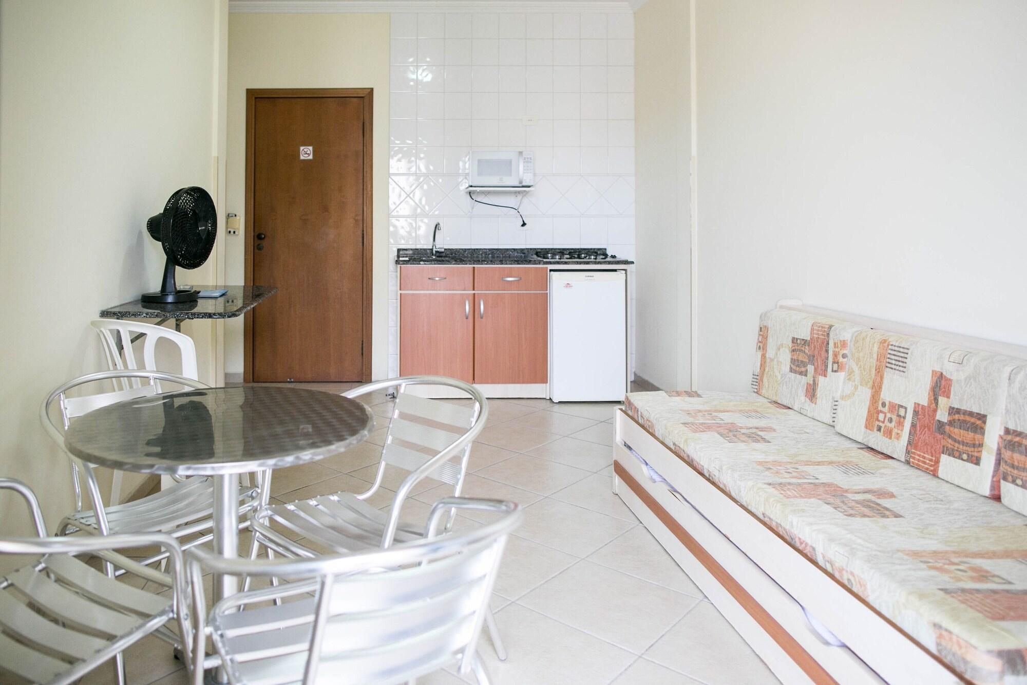 image-housing-carousel