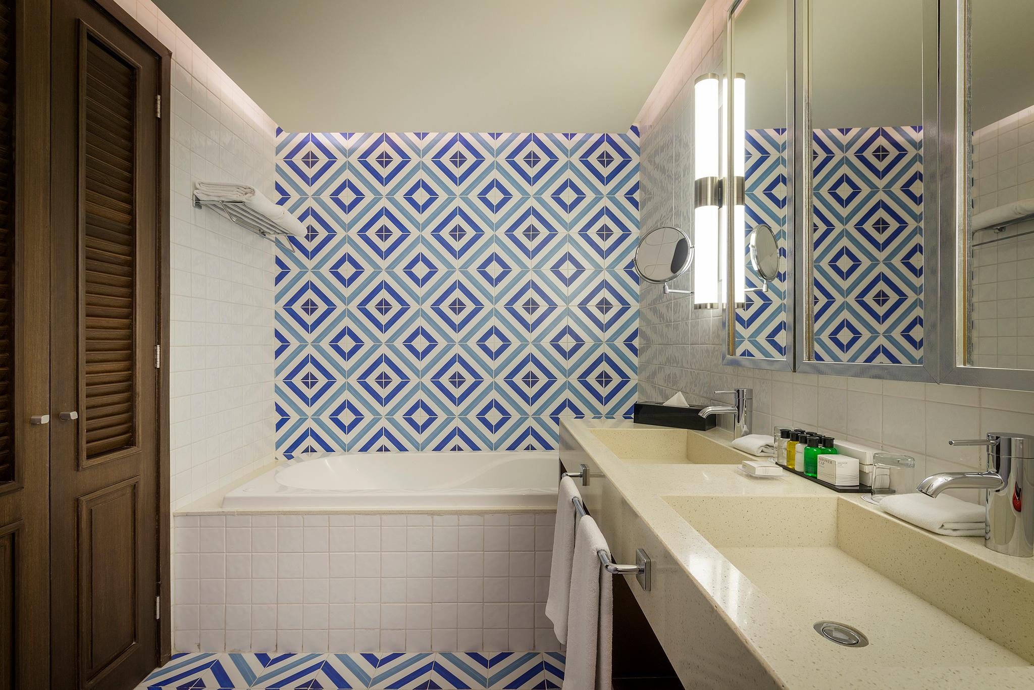 Suite Júnior con Vista a la Piscina