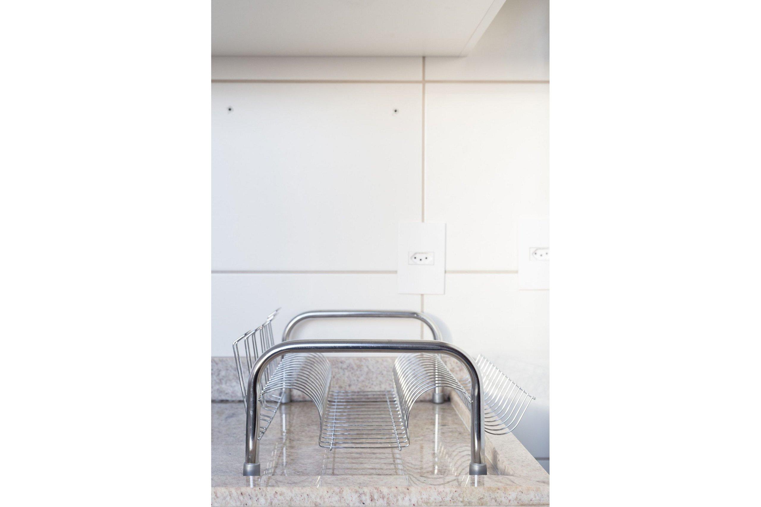 image-housing-carousel