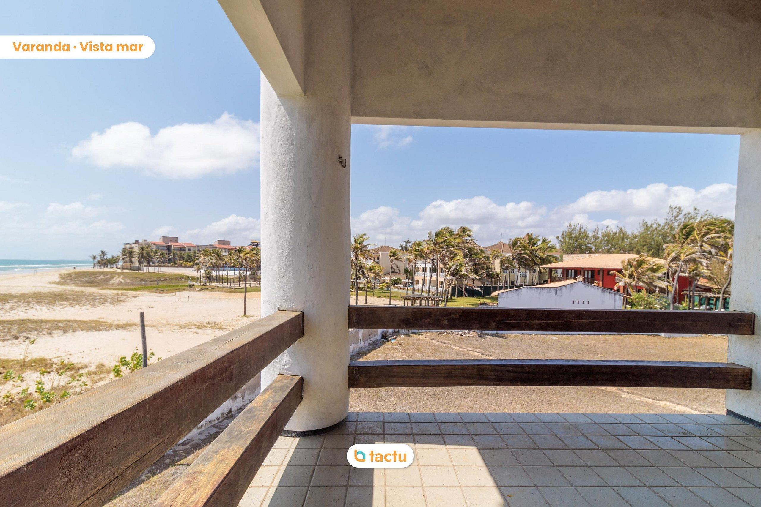 image-housing-carousel