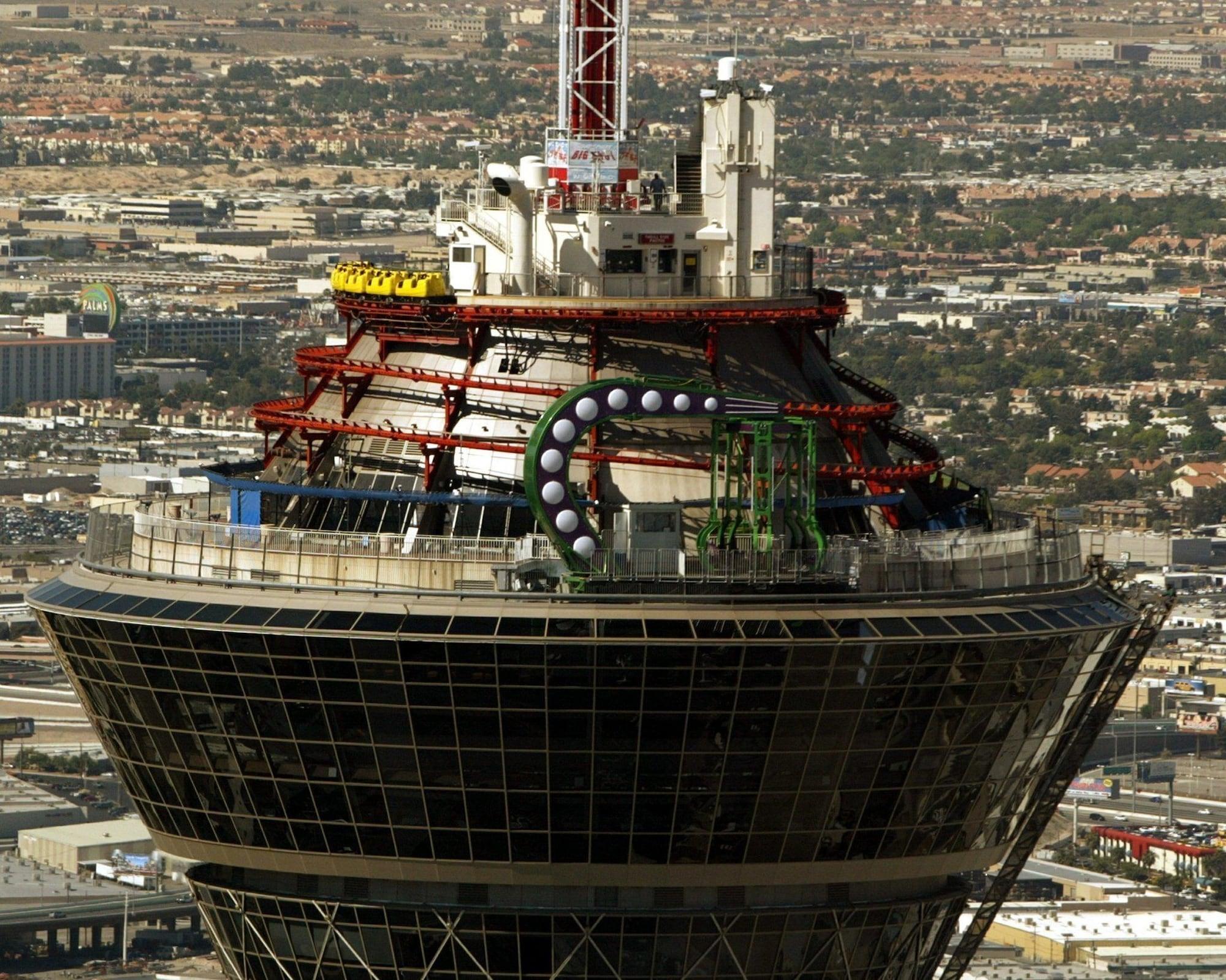 image-housing-carousel