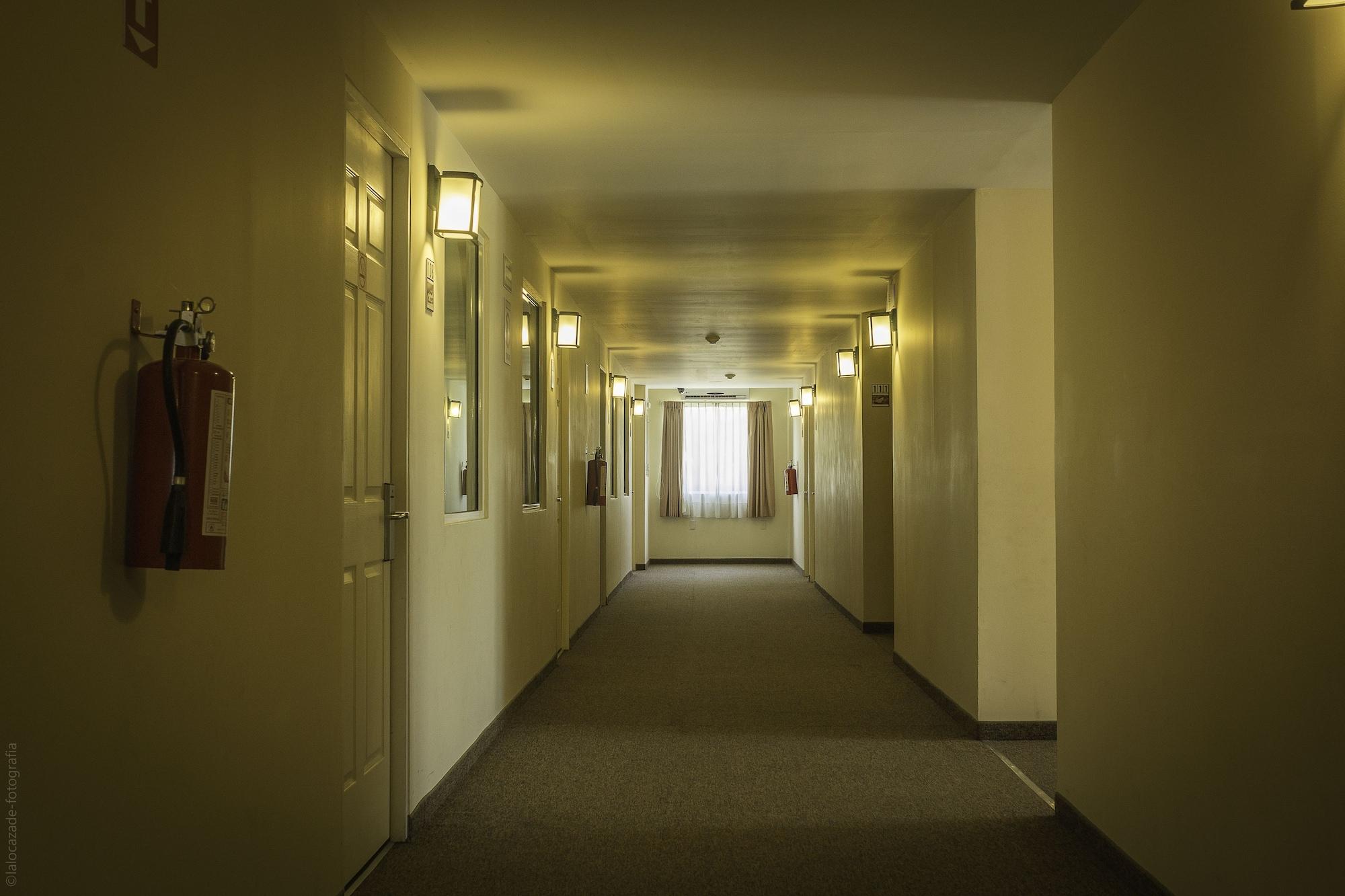 image-housing-carousel
