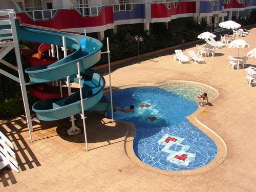 image-housing-carousel
