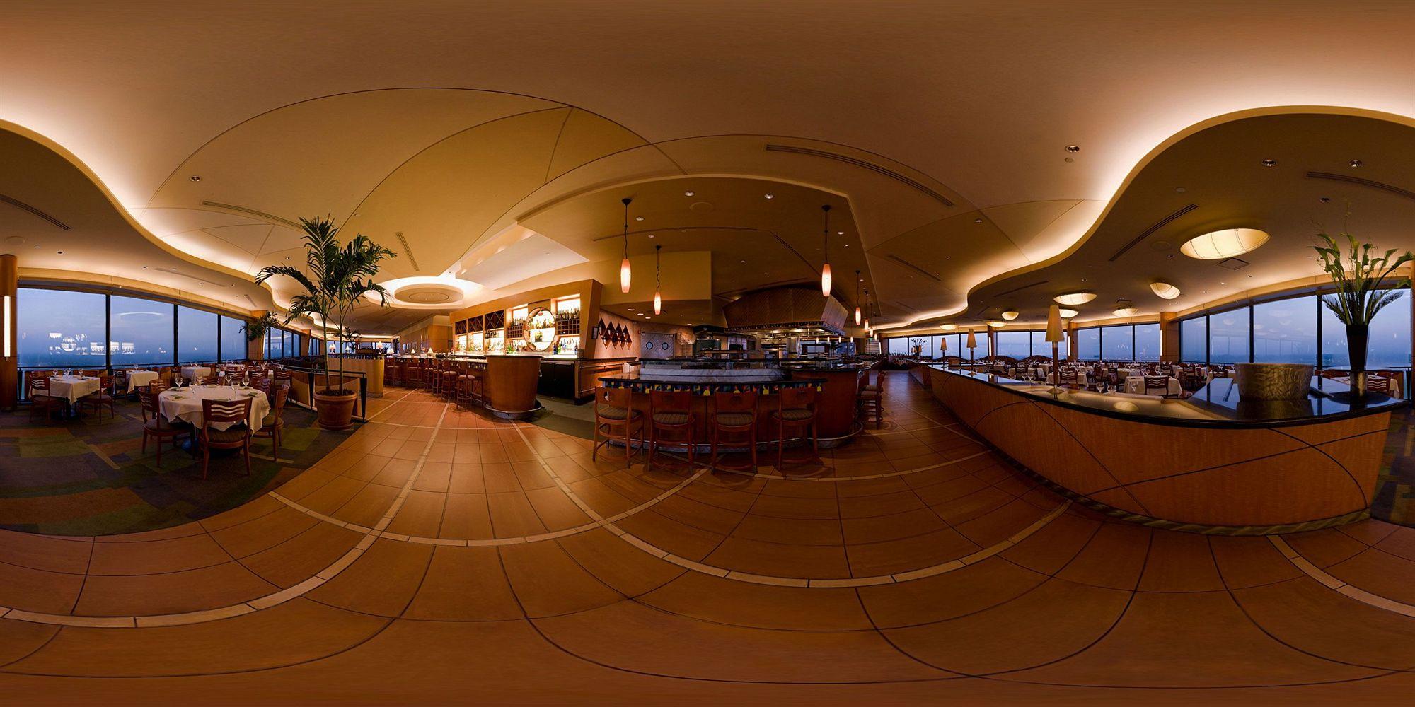 image-housing-carousel