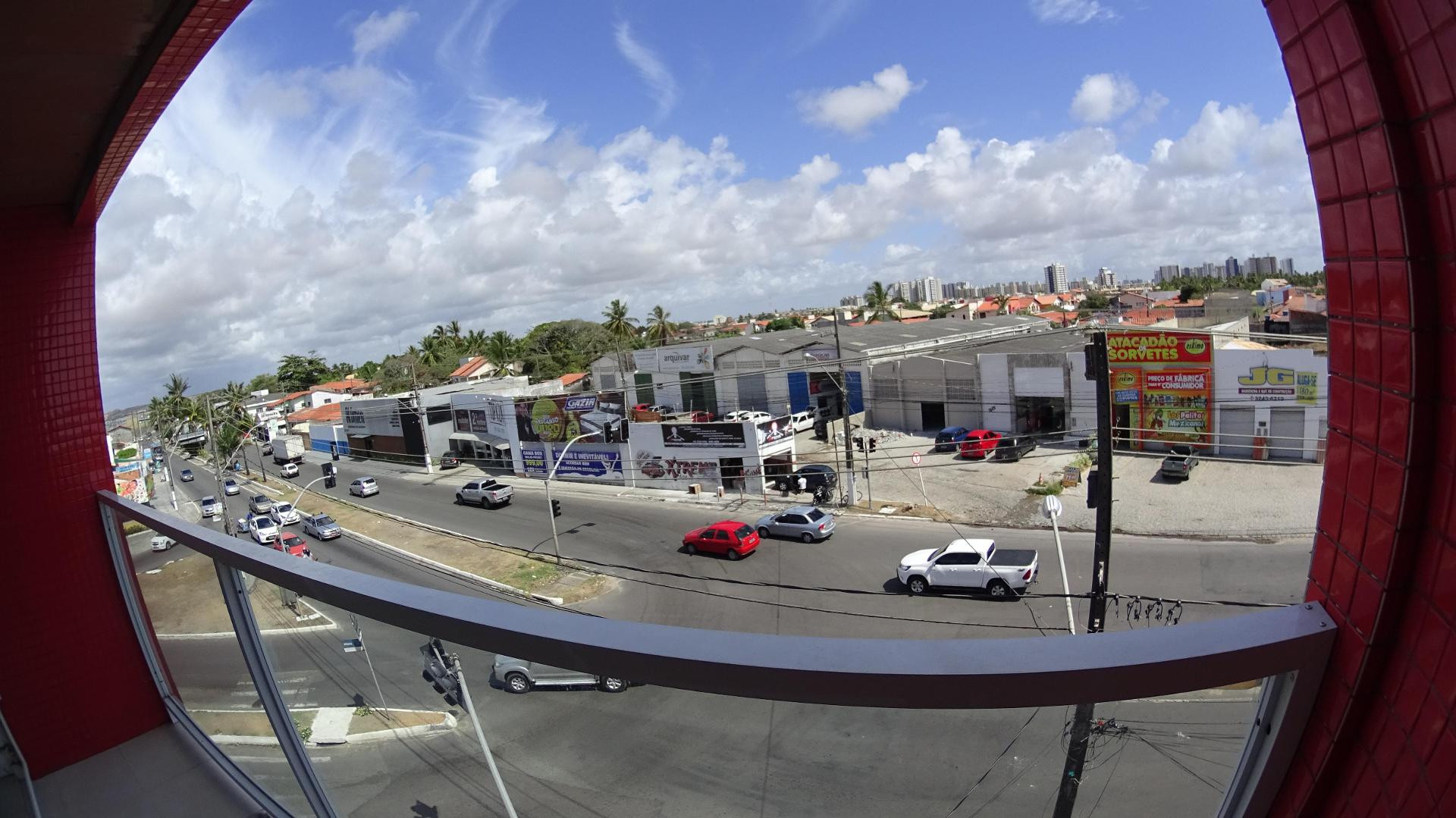 image-housing-carousel